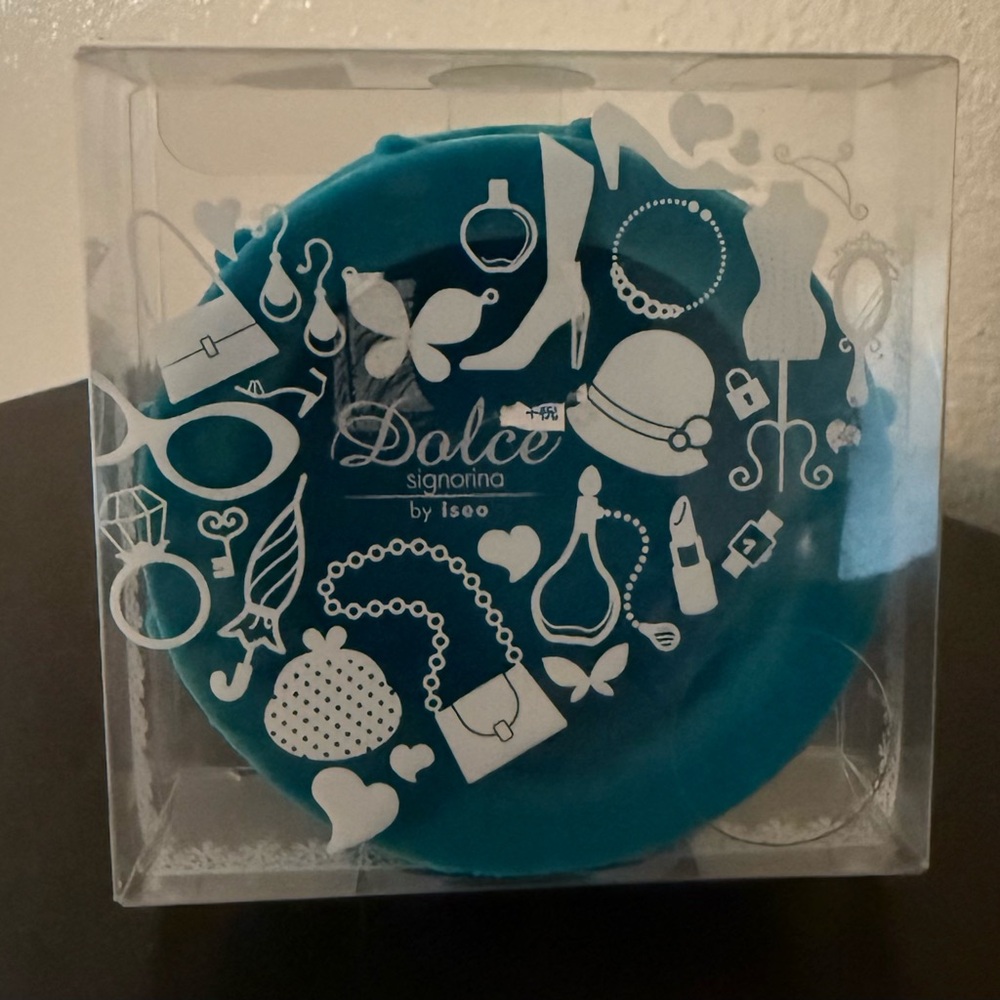 Iseo Dolce Signorina Turquoise Rubber Trinket Dish | Jewelry Catchall - Picture 4 of 5